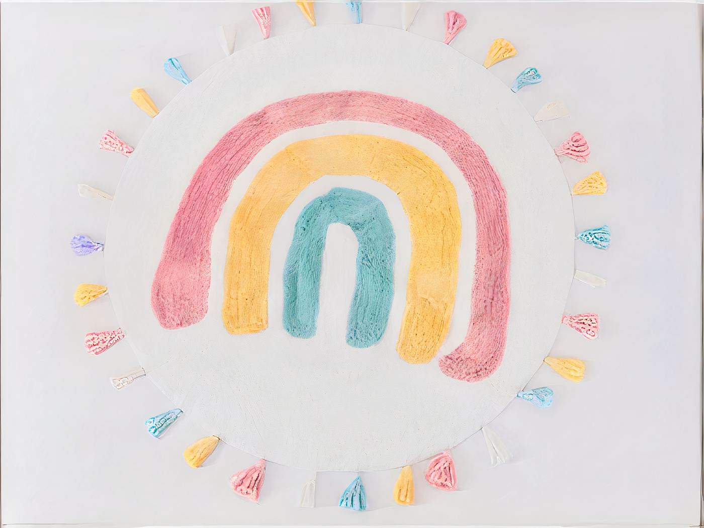 Tapis arc-en-ciel à pompons pour chambre de bébé
